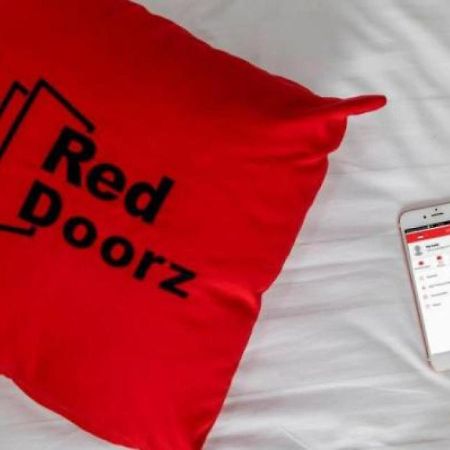 Reddoorz Syariah Near Universitas Negeri Padang Padang  Exteriör bild